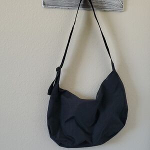 BAGGU Large Crescent Crossbody-Black